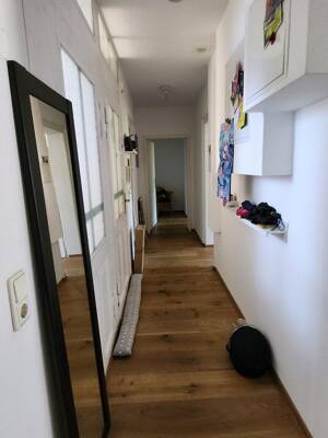 „Altbau trifft Stadtpark – großzügige 5-Zimmer-Wohnung mit Parkett & Einbauküche“ – 90762 Fürth – Vorschaubild 4