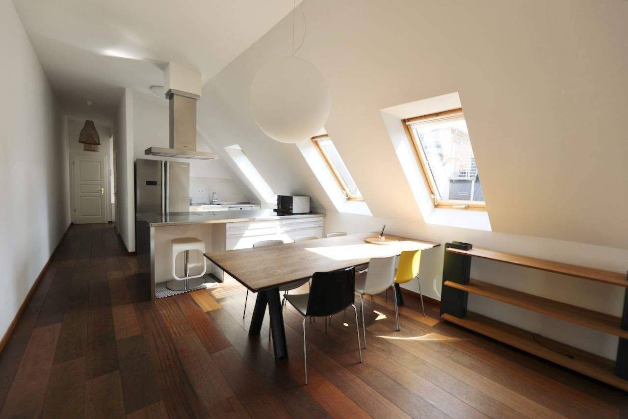 PENTHOUSE MIT GROSSER TERRASSE - AUFZUG & PARKETT - URBANER LIFESTYLE IM SIMON DACH KIEZ – Berlin – Vorschaubild 8