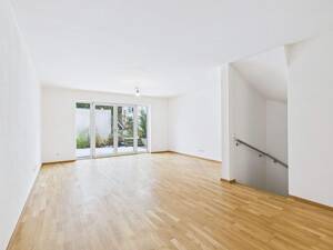 Hochwertiges KFW-55 Reihenmittelhaus in Regensburg mit Luxus-Küche, Fußbodenheizung und Garten! – 93057 Regensburg – Vorschaubild 5