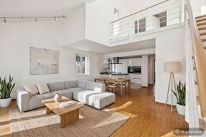 Stilvolle Maisonettewohnung in ruhiger Bestlage - lichtdurchflutet, modern und sofort bezugsbereit