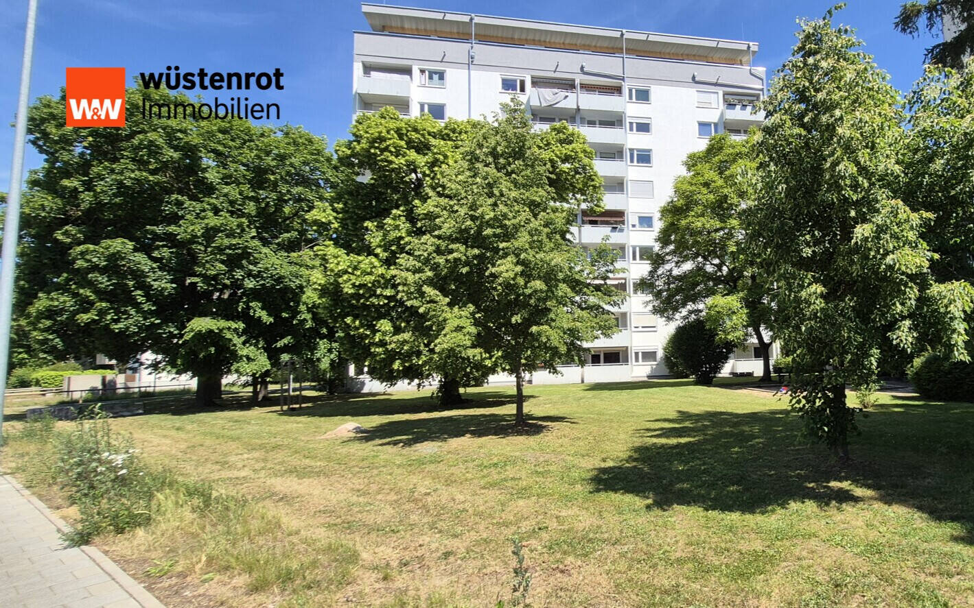 Charmante 1- Zimmer- Wohnung mit Weitblick ! – Nürnberg – Vorschaubild 3