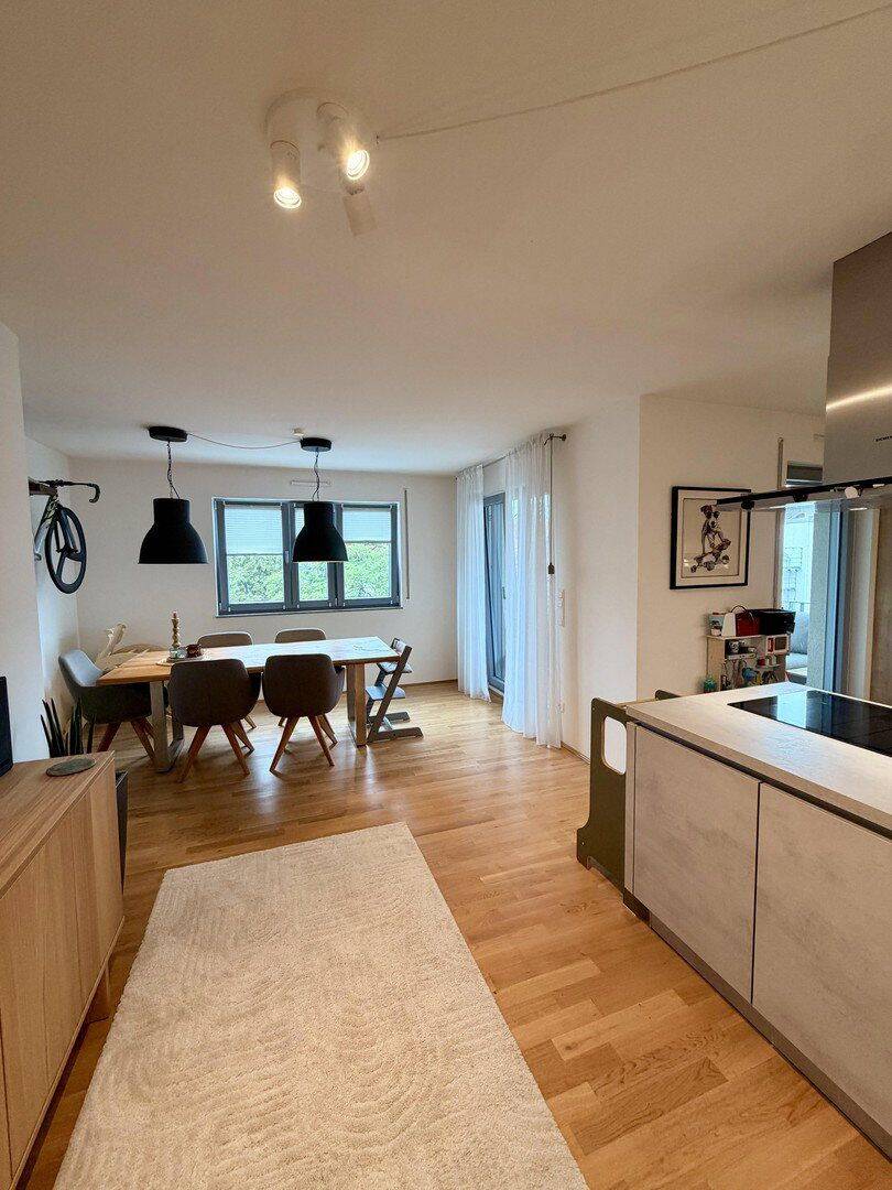 Exklusive 4-Zimmer-Wohnung mit Designerküche und Tiefgaragenstellplatz - Wohnen auf höchstem Niveau – Fürth – Vorschaubild 4