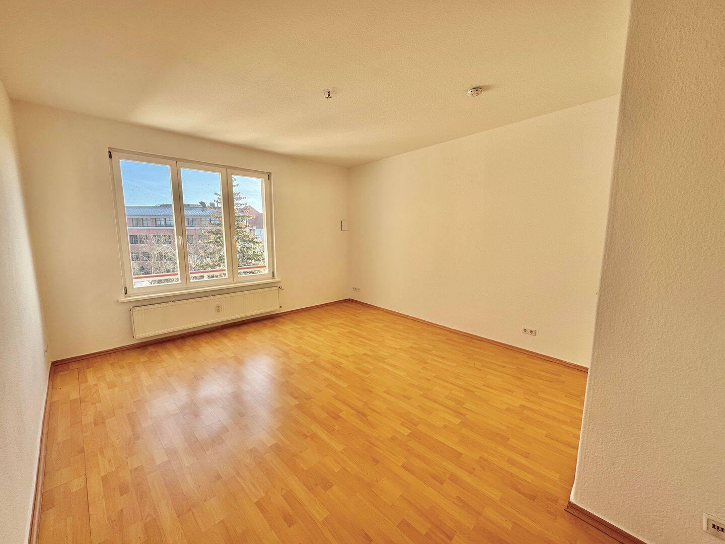 Moderner Wohnkomfort in charmanter Wohnanlage – Berlin – Vorschaubild 4