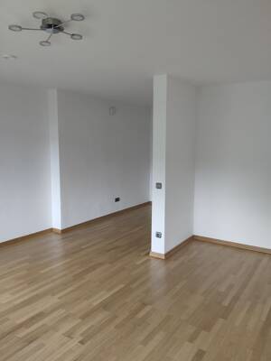 Stilvolle 2-Zi-Wohnung mit gehobener Innenausstattung, neuer EBK (Siemens) in Aachen-Laurensberg – 52072 Aachen – Vorschaubild 4