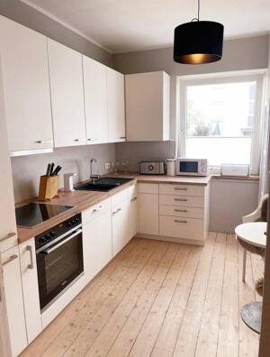 Möbliert wohnen in Schwachhausen: 3 Zimmer, eigener Garten, 1.700 € all-inclusive – 28209 Bremen – Vorschaubild 4