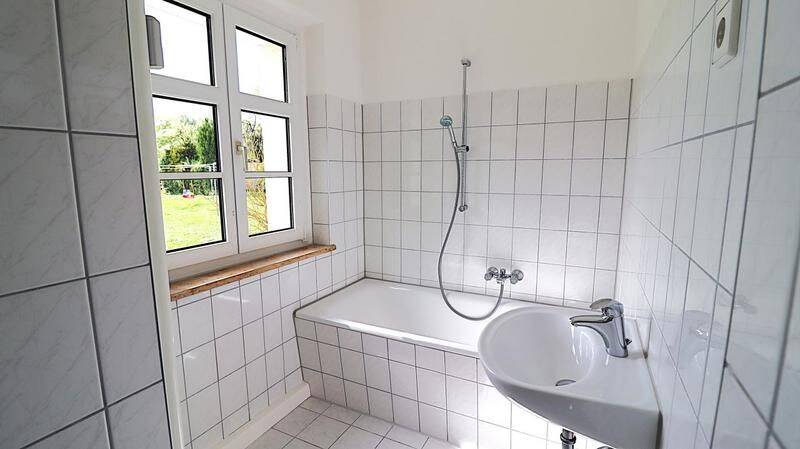 2-Zimmer im Erdgeschoss im gemütlichen Altbau mitten in Grünen – Chemnitz – Vorschaubild 5