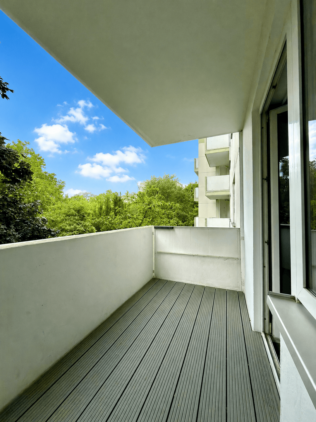TOP-sanierte 2-Zimmer-Wohnung mit Balkon, Fahrstuhl und Blick ins Grüne – Hannover – Vorschaubild 6