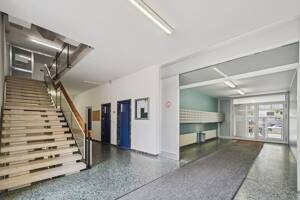 Modern möblierte Ein-Zimmer-Wohnung in ruhiger Innenhoflage - attraktive Kapitalanlage – 81677 München – Vorschaubild 2