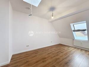 Top geschnitten, 2-Zi., DG-Wohnung mit offener Küche, Balkon und Aufzug! – 12555 Berlin – Vorschaubild 7