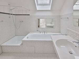 Tolle Dachgeschosswohnung in bevorzugter Wohnlage – 71065 Sindelfingen – Vorschaubild 6