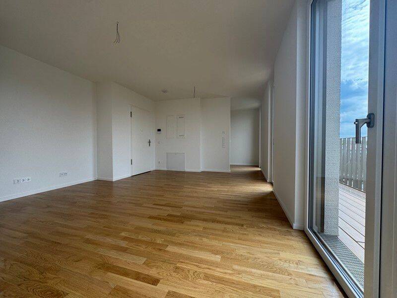 Perfekt für uns: individuelle 2-Zimmer-Wohnung mit großem Balkon im Erstbezug