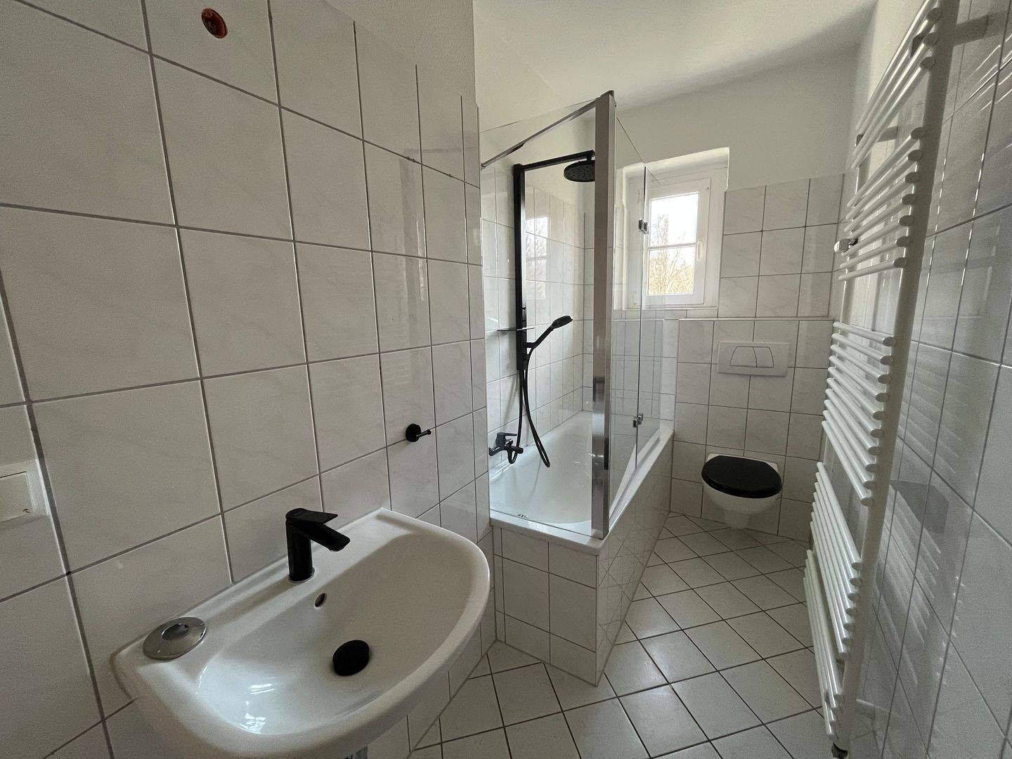 Charmante 2-Zimmer-Wohnung mit Balkon in Chemnitz, Bernsdorf – Chemnitz – Vorschaubild 5