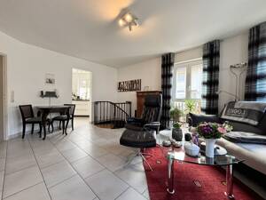 Moderne Maisonette-Wohnung mit eigenem kleinen Garten – 63322 Rödermark – Vorschaubild 3