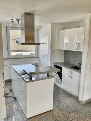 Gemütliche Dachgeschosswohnung in Ko-Metternich, provisionsfrei, mit Balkon und Garage – 56072 Koblenz – Vorschaubild 3