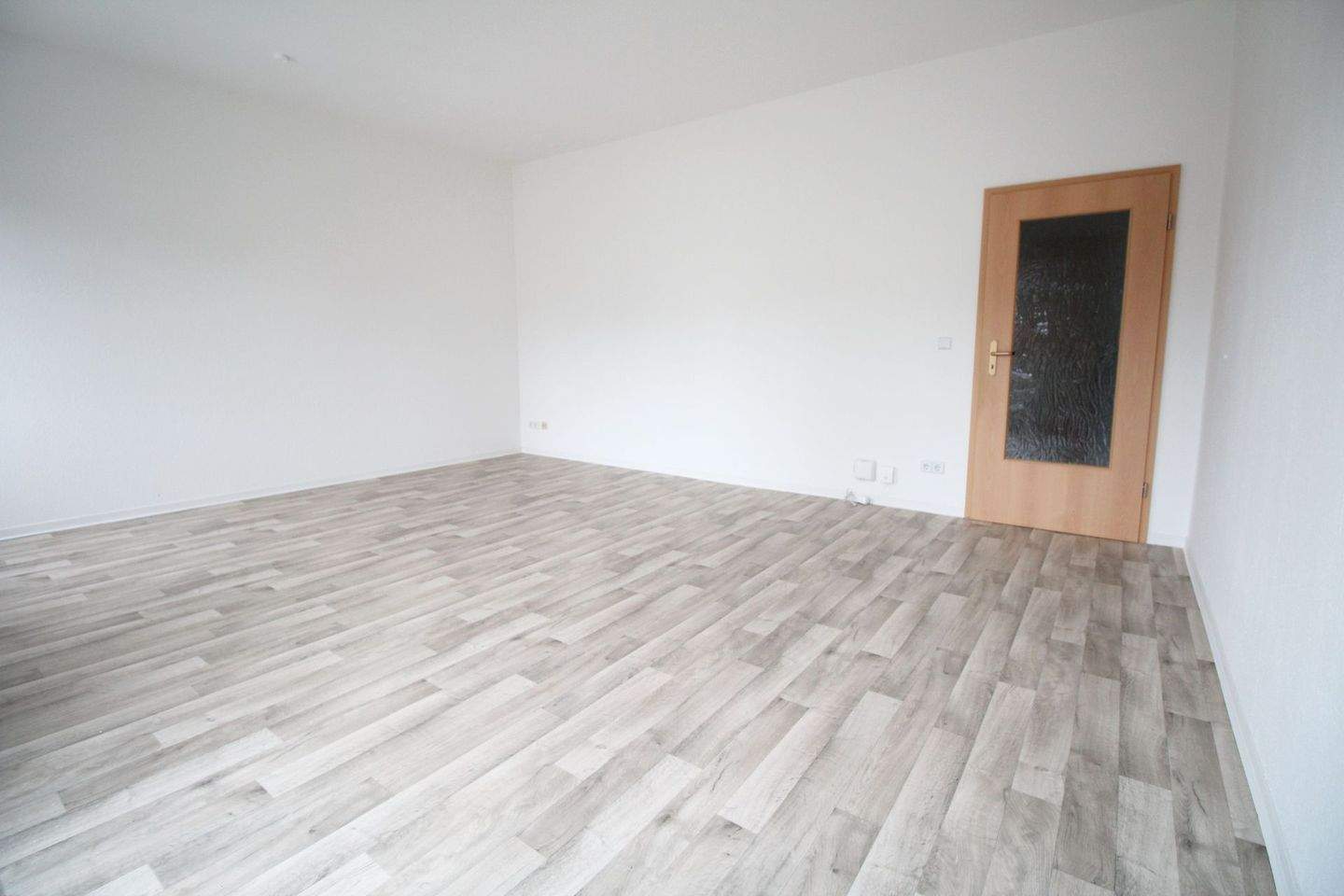 schöne 2-Raum-Wohnung mit Balkon, Einbauküche auf Wunsch – Chemnitz – Vorschaubild 6