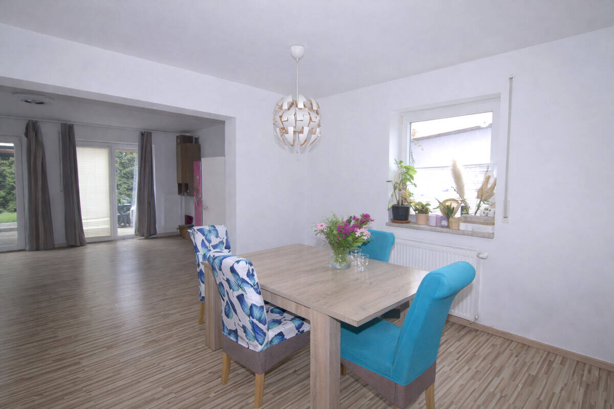 | Lebensräume! | Gepflegte Doppelhaushälfte mit Garten, Garage und Ausbaureserve – Maxhütte-Haidhof – Vorschaubild 7
