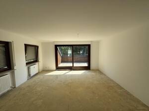 Sanierte 3-Zimmer-Dachgeschosswohnung mit Dachterrasse und Tiefgaragenplatz – 74177 Bad Friedrichshall – Vorschaubild 5