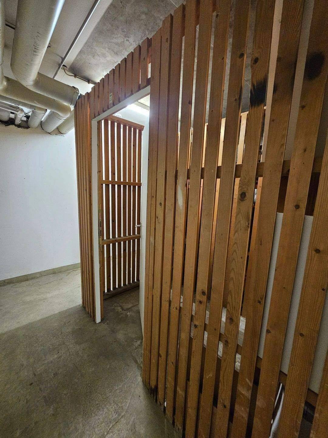 Kölner Westen - renovierte 2 Zimmer Eigentumswohnung inkl. Aufzug, Balkon und PKW Tiefgaragenstellplatz ab sofort zum Kauf – Köln – Vorschaubild 8