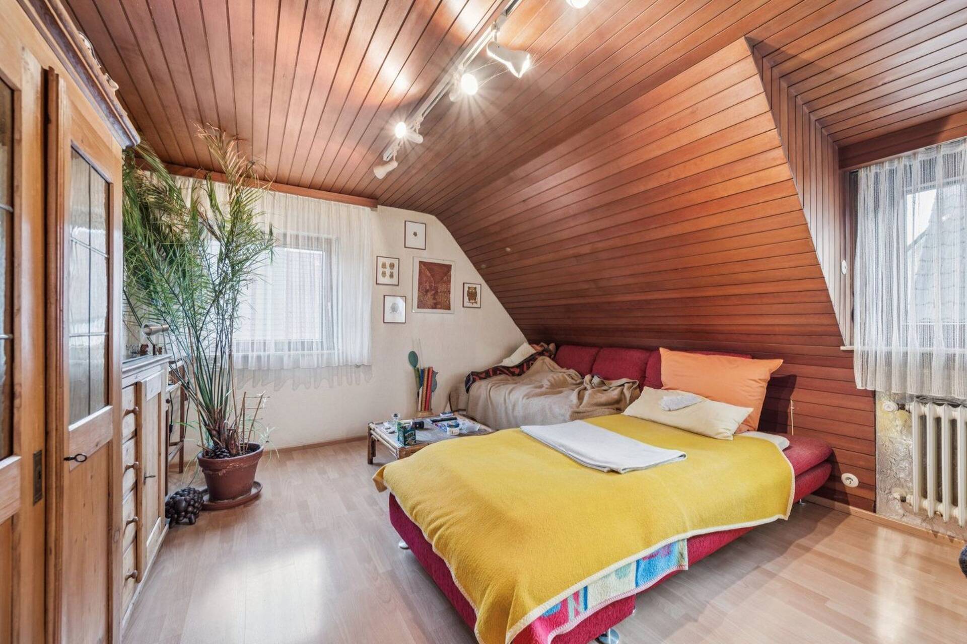 Mehrfamilienhaus in 70378 Stuttgart / Mühlhausen mit 171,76 m² kaufen