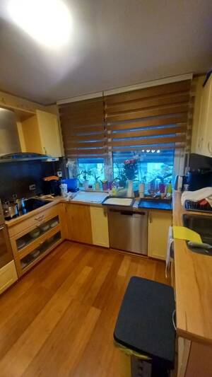 Gepflegtes 5-Zi-Einfamilienhaus mit Garage, Stellplatz und Garten zentral und doch ruhig gelegen – 42853 Remscheid – Vorschaubild 2