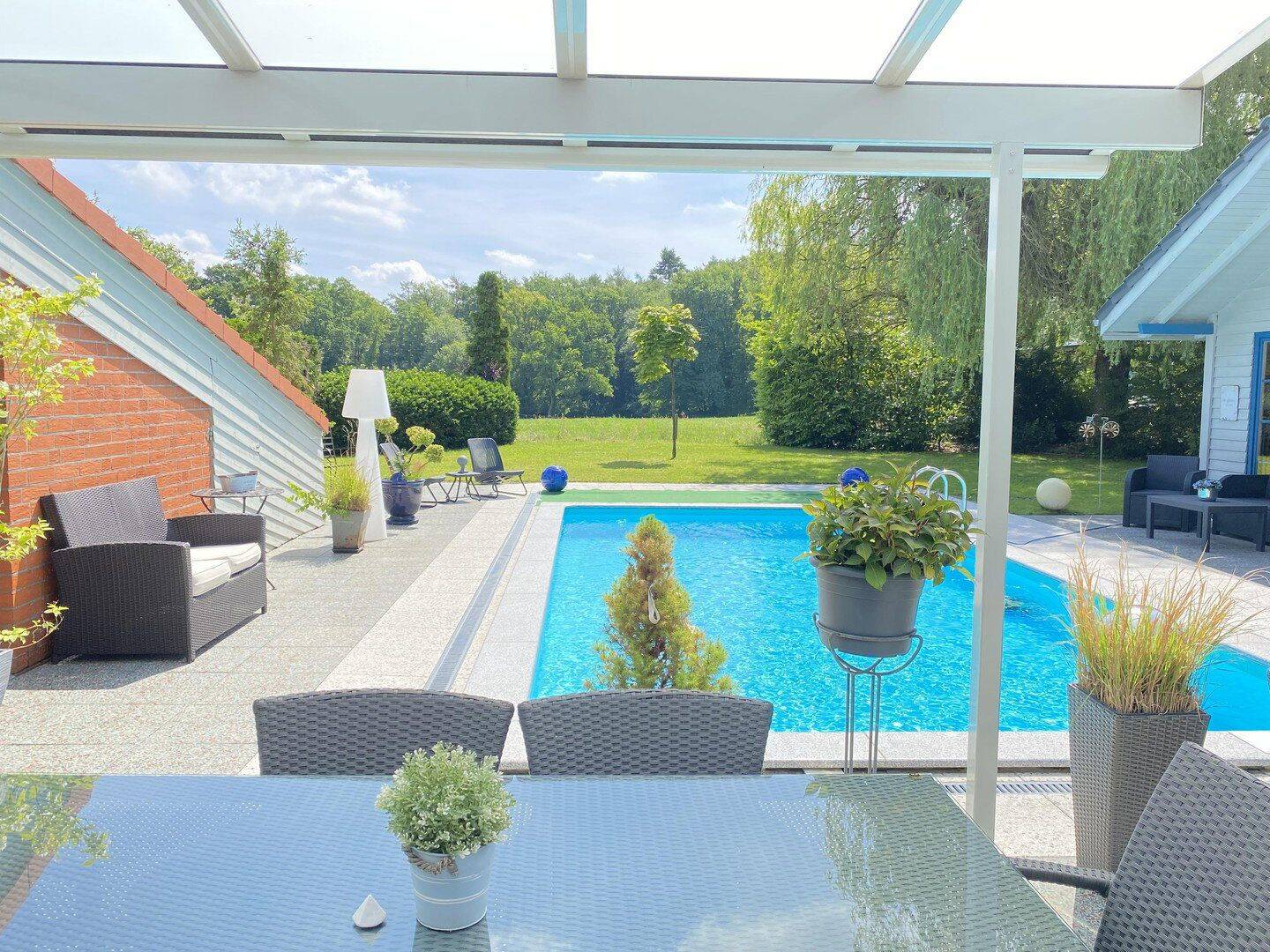 Gepflegtes Architektenhaus mit Swimmingpool, Gästehaus und freiem Naturblick – Ganderkesee – Vorschaubild 3