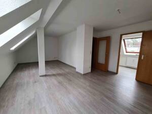 charmante DG-Wohnung in zentraler Lage von Bo-Weitmar – 44795 Bochum – Vorschaubild 4