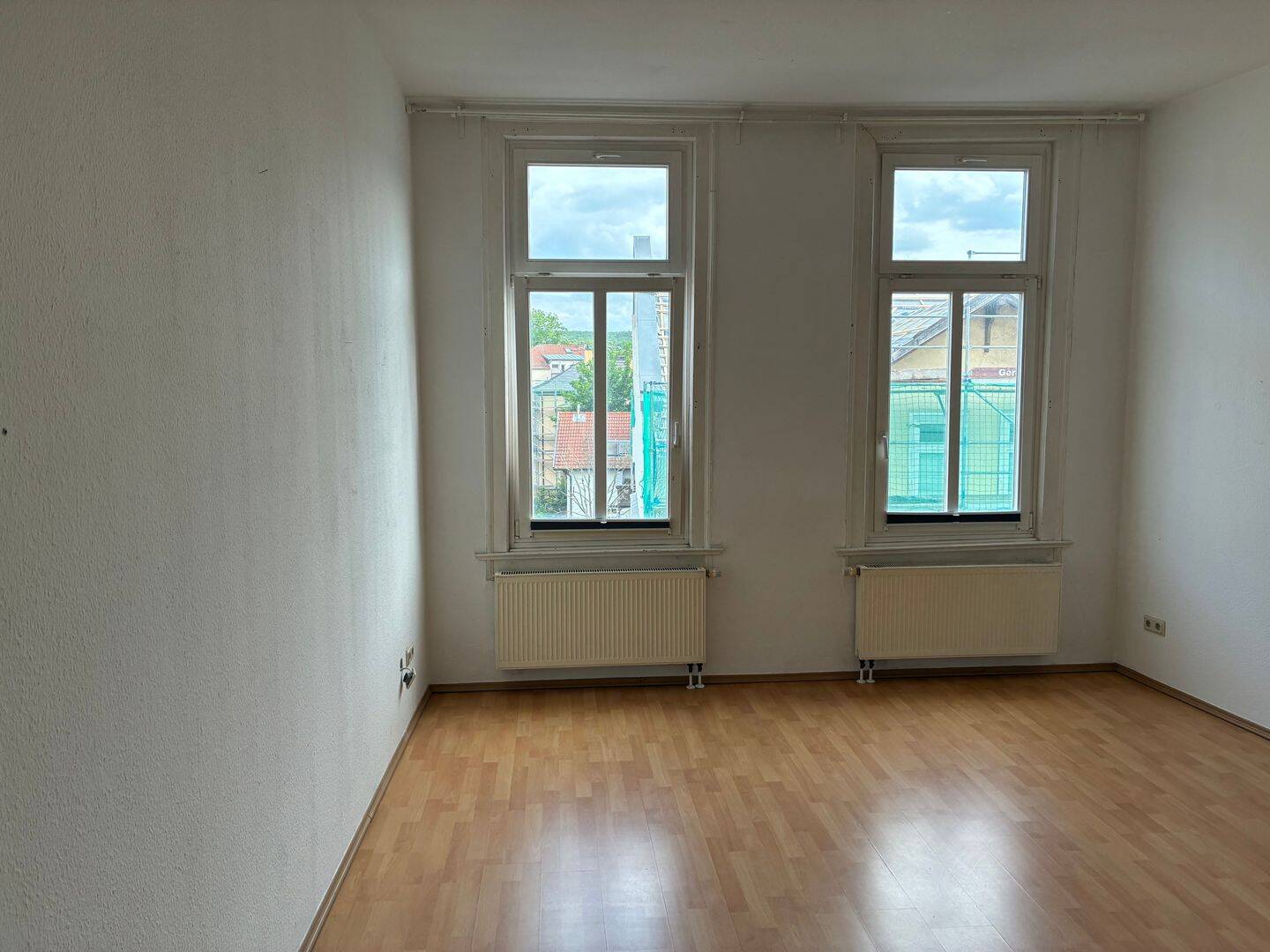 helle 1,5 Zimmer Wohnung mit französischem Balkon in der Brühler Vorstadt