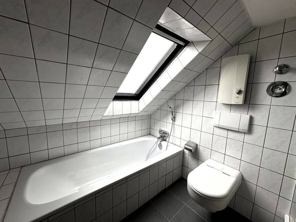 Gepflegtes Mehrfamilienhaus in Bochum-Wattenscheid! – Bochum – Vorschaubild 7