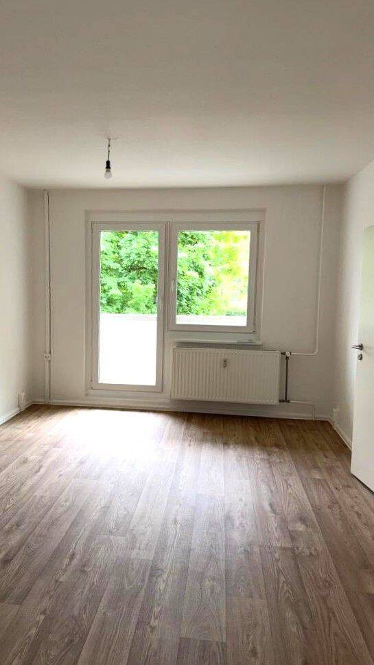 Dein Rückzugsort mitten im Leben zu einem krassen Mietpreis / Your quiet escape in the middle of the – Leipzig – Vorschaubild 4