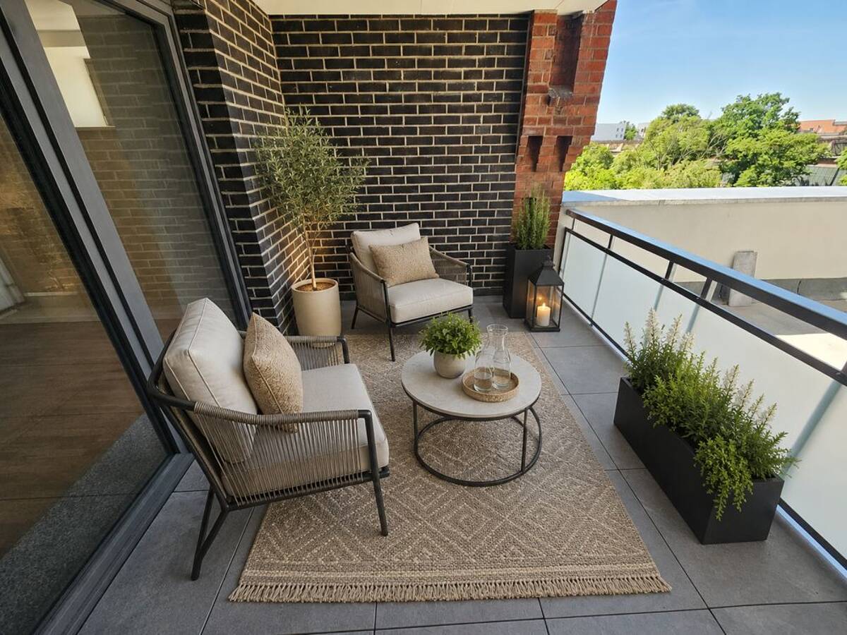 Hochwertige Dachterrassenwohnung im Denkmal - 3 Zimmer, Balkon, Bad mit Wanne & Dusche, FBH, SP – 39124 Magdeburg – Bild 1 von 9