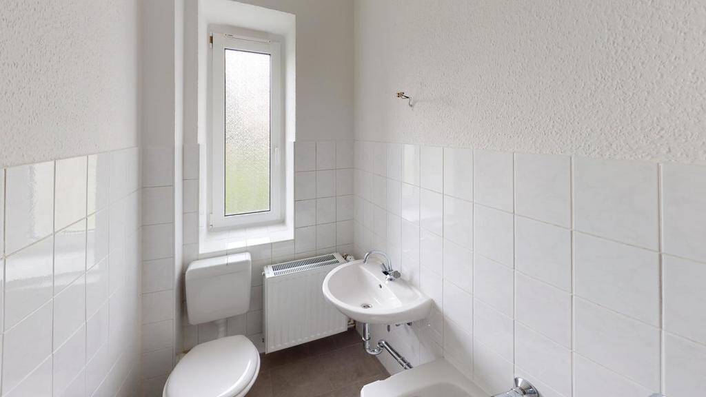 Balkonwohnung in ruhiger Seitenstraße gelegen – Chemnitz – Vorschaubild 4