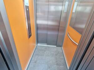 Neubau! 2. Bezug! Moderne 3.RW. mit Balkon, Wanne + Dusche, Fußbodenhzg. u.v.m. zu vermieten! – 1129 Dresden – Vorschaubild 5
