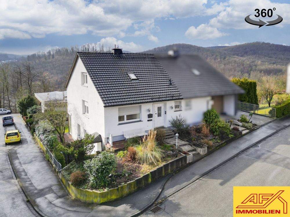 Doppelhaushälfte mit Garage und Garten - Toplage Schreppenberg! – Arnsberg – Bild 1 von 9