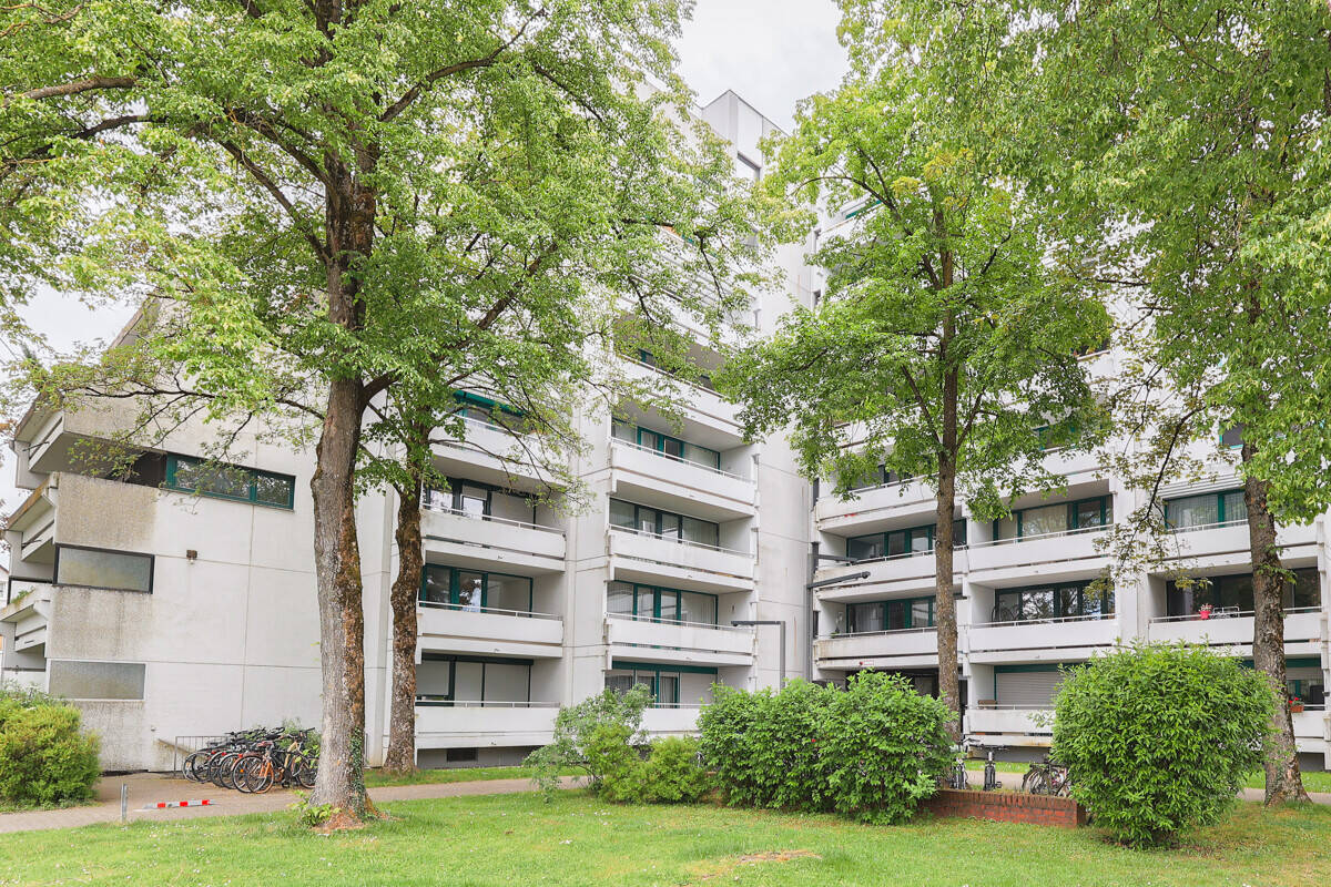 Wohnen mit Urlaubsflair: 3-Zimmer-Wohnung in Ingolstadt mit Gemeinschaftspool – Ingolstadt – Vorschaubild 2