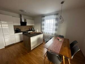 Titel: Gemütliche 1,5-Zimmer-Wohnung in ruhiger Lage von Polch
