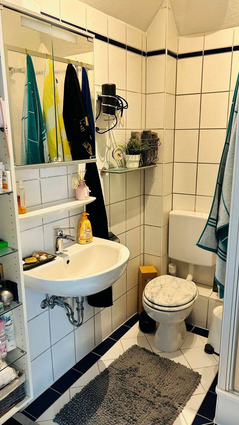 Schicke Altbauwohnung I Einbauküche I eigener Gartenanteil – Hamm – Vorschaubild 5