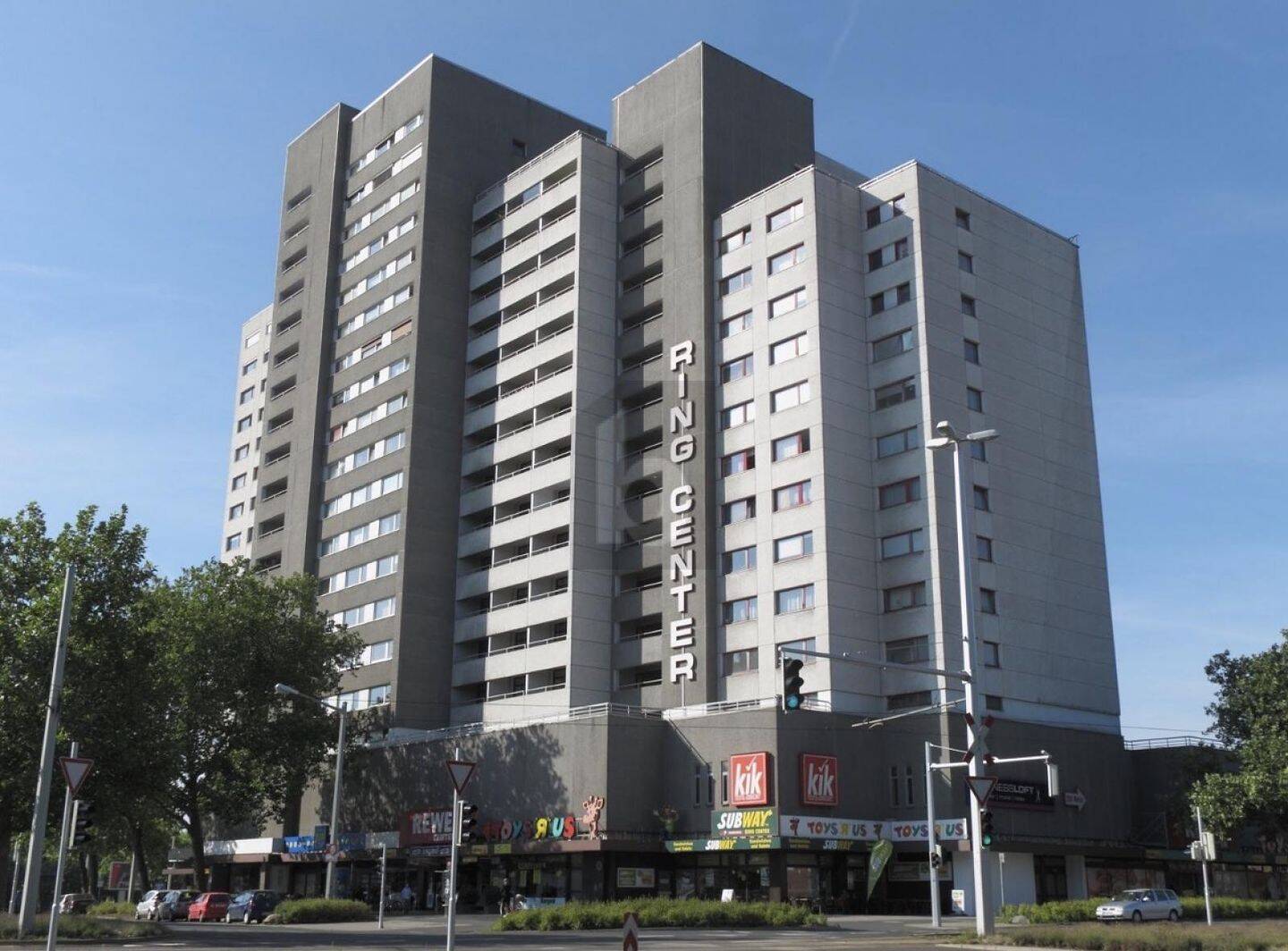 ZENTRAL WOHNEN ÜBER DEN DÄCHERN DER STADT – Braunschweig – Bild 1 von 5