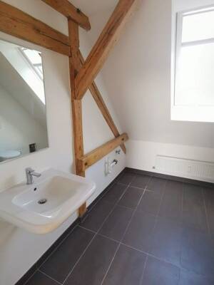 Nachmieter gesucht : Traumhafte 2 Zimmer DG-Wohnung in Kiel-Wik – 24106 Kiel – Vorschaubild 5