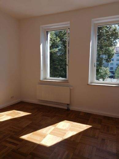 Schöne, helle 3 Zi, Wohnung am Aufseßplatz – Nürnberg – Vorschaubild 4
