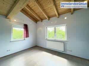 | FAMILIENGEEIGNET | vollunterkellertes REH mit 4-Zimmer auf ca. 119m² inkl. Garten und Garage