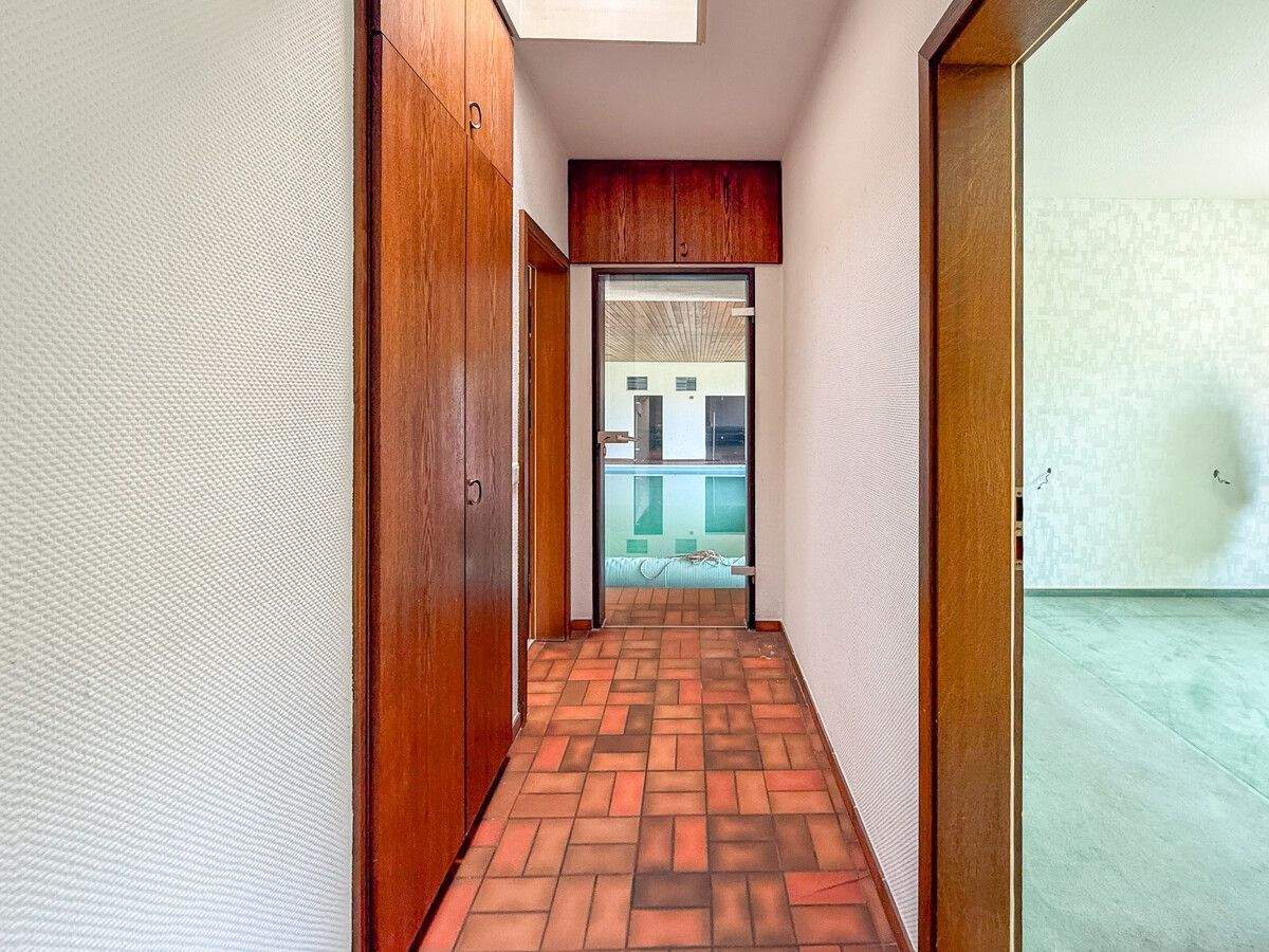 Bremerhaven - Lehe // Großzügiges Wohnhaus mit Indoor-Pool und Einliegerwohnung – Bremerhaven – Vorschaubild 8