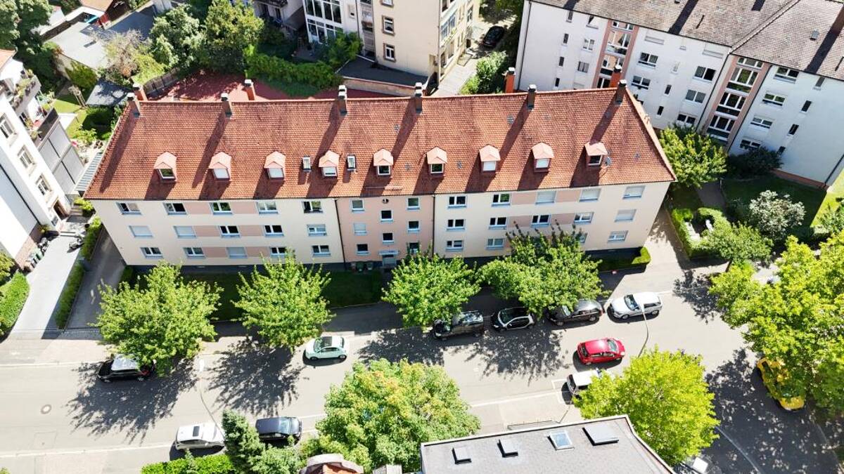 Vermietete 2-Zi. Wohnung im 2.OG re. mit Südost Balkon in der Wiehre - Provisionsfrei – 79100 Freiburg im Breisgau – Bild 1 von 2