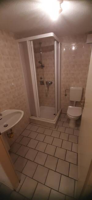 Im Herzen der Paulstadt - Bad mit Dusche + Laminat im Zimmer ! – 19053 Schwerin – Vorschaubild 5