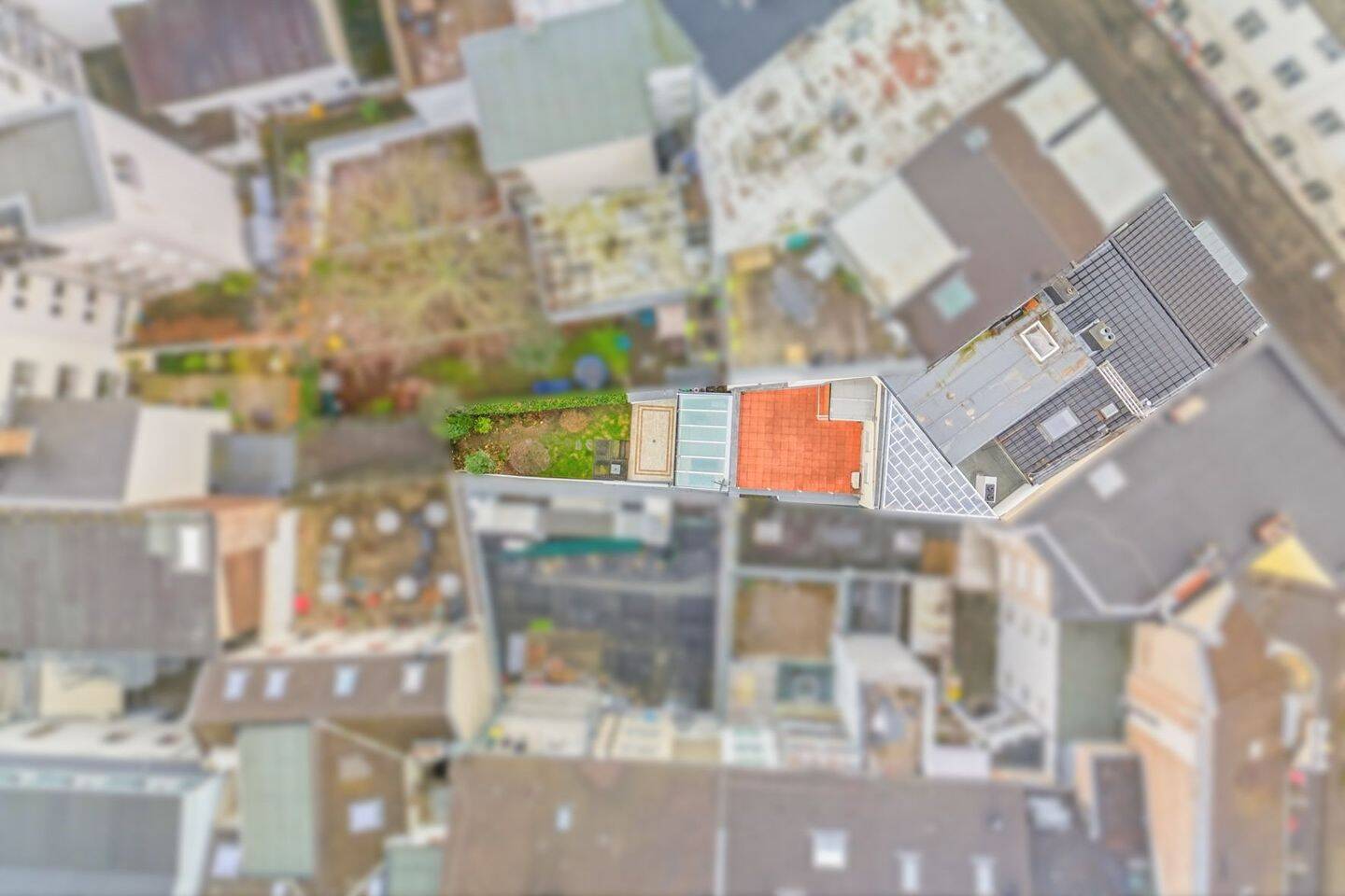 Stilvolles Gründerzeithaus mit 341m² Wohnfläche verteilt auf drei Wohneinheiten im Bonner Zentrum – Bonn – Vorschaubild 9