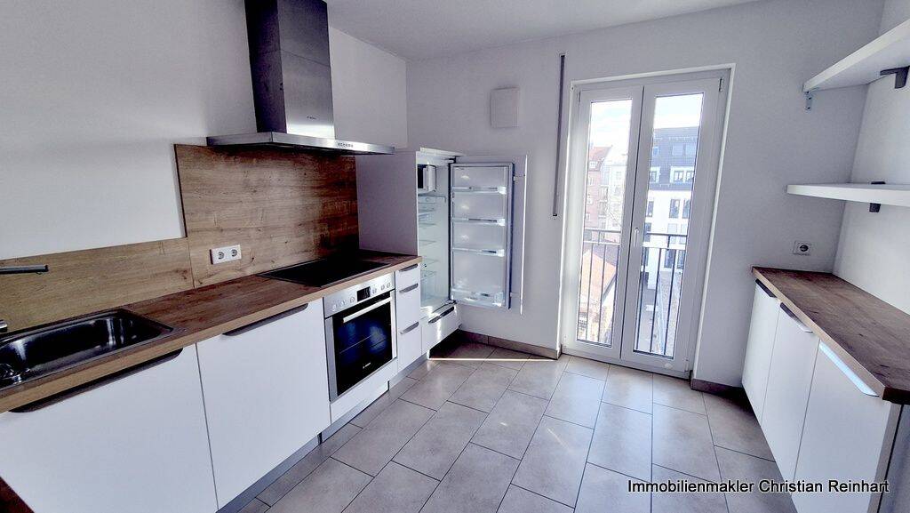 *** 5 Zimmer Wohnung mit TG Stellplatz und Balkonloggia *** – Nürnberg – Vorschaubild 6