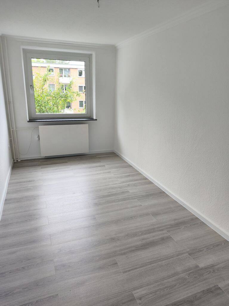 Hannover-Marienwerder TOPLAGE: sanierte 3 Zimmer Wohnung 1. OG mit schöner Loggia ! – Hannover – Vorschaubild 6