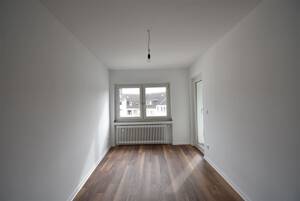 Renoviert! Geräumige 3-Zi-Altbau-Whg mit Balkon in Oberhausen – 46045 Oberhausen – Vorschaubild 8