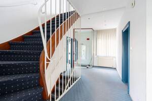 Bremen: Großzügiges Gebäude in Bremen-Lesum - Wohnen, Arbeiten oder Mehrgenerationenhaus möglich! Obj.9393 – 28717 Bremen – Vorschaubild 8