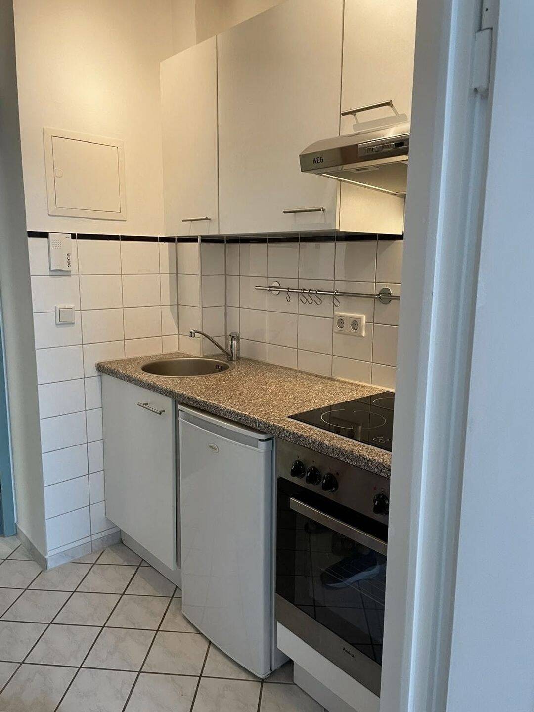 Best-Lage | Vollmöbilierte Ein-Zimmer Wohnung am Kolumbusplatz – München – Vorschaubild 6