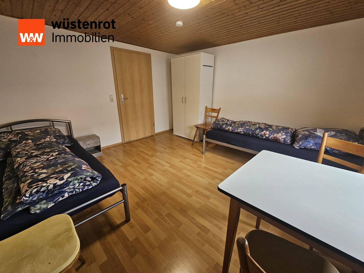 Monteur-/Handwerkerhotel, bis zu 15 Personen, Monteur-/Handwerker in 1A Lage von Schramberg!